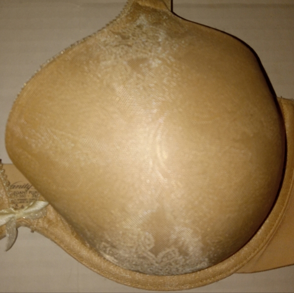 Vanity fair Elegant Plunge 38C - Picture 3 of 8